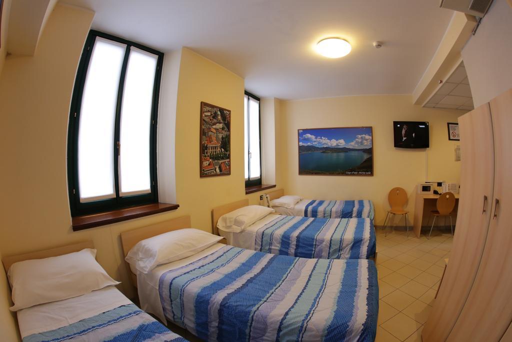 Central Hostel Bg Bergamo Pokój zdjęcie